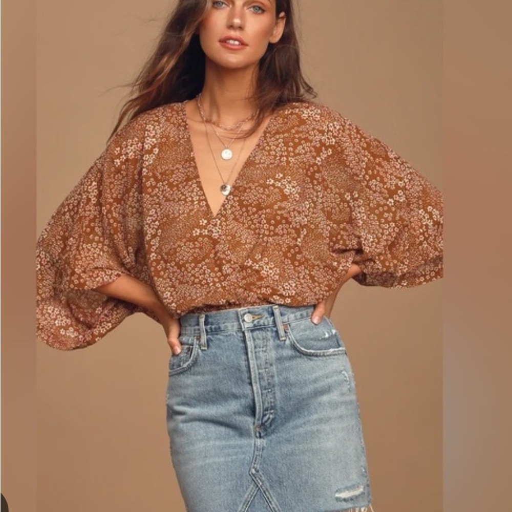 Elegant Floral Kimono Sleeve Top